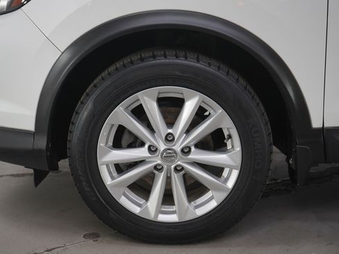 Used 2017 Nissan Rogue Sport SV AWD/4WD image 24