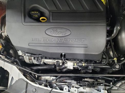 Used 2017 Ford Escape Titanium FWD image 30