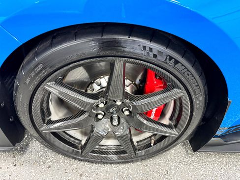 Used 2022 Ford Mustang Shelby GT500 w/ Carbon Fiber Track Pack image 27