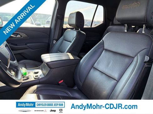 Used 2023 Chevrolet Traverse High Country w/ LPO, Floor Liner Package AWD/4WD image 11