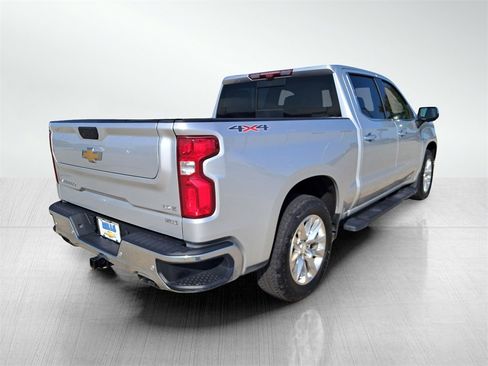 Used 2022 Chevrolet Silverado 1500 LTZ w/ Technology Package image 5