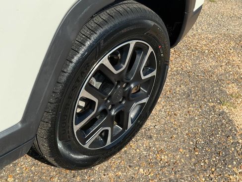 Used 2019 Jeep Compass Trailhawk AWD/4WD image 9