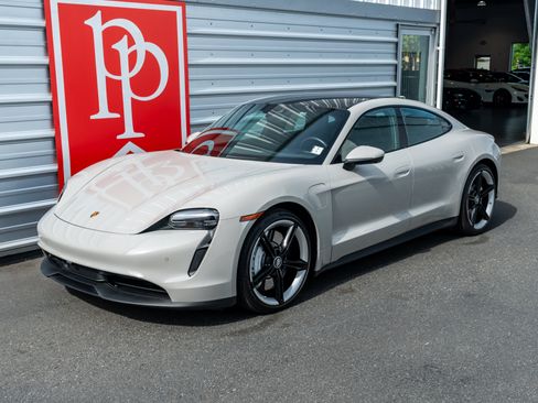 Used 2021 Porsche Taycan RWD image 46