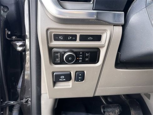 Certified 2024 Ford F150 Platinum w/ Equipment Group 703A Plus image 32