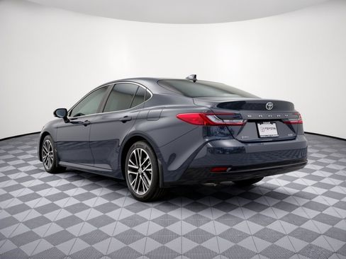 Used 2026 Toyota Camry XLE w/ Premium Plus Package FWD image 3