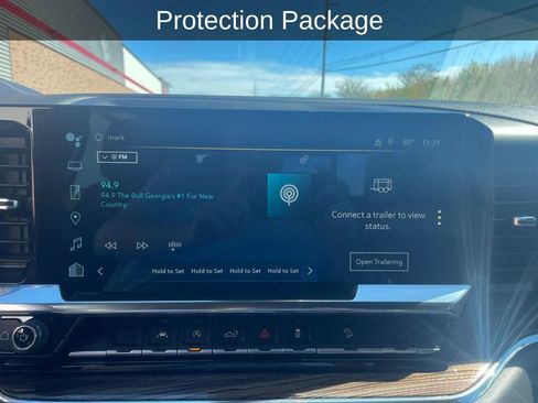 Used 2024 Chevrolet Silverado 1500 LT Trail Boss w/ Convenience Package II image 17