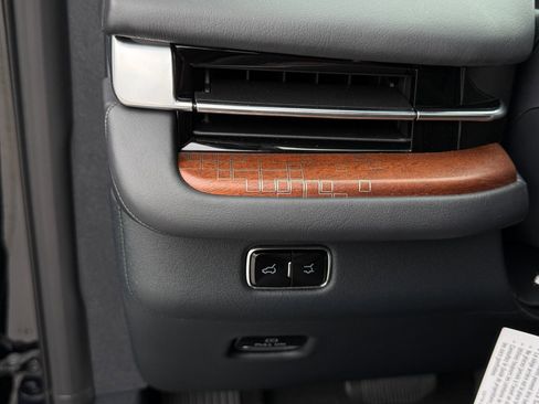 New 2026 Lincoln Navigator L Black Label AWD/4WD image 37