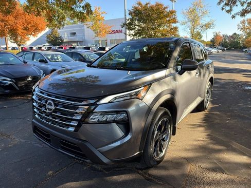 New 2026 Nissan Rogue SV image 3