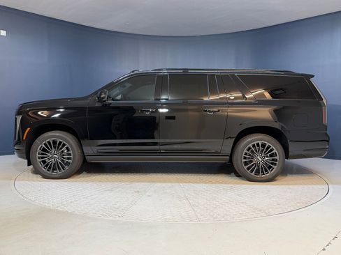 New 2026 Cadillac Escalade ESV Platinum Sport AWD/4WD image 2