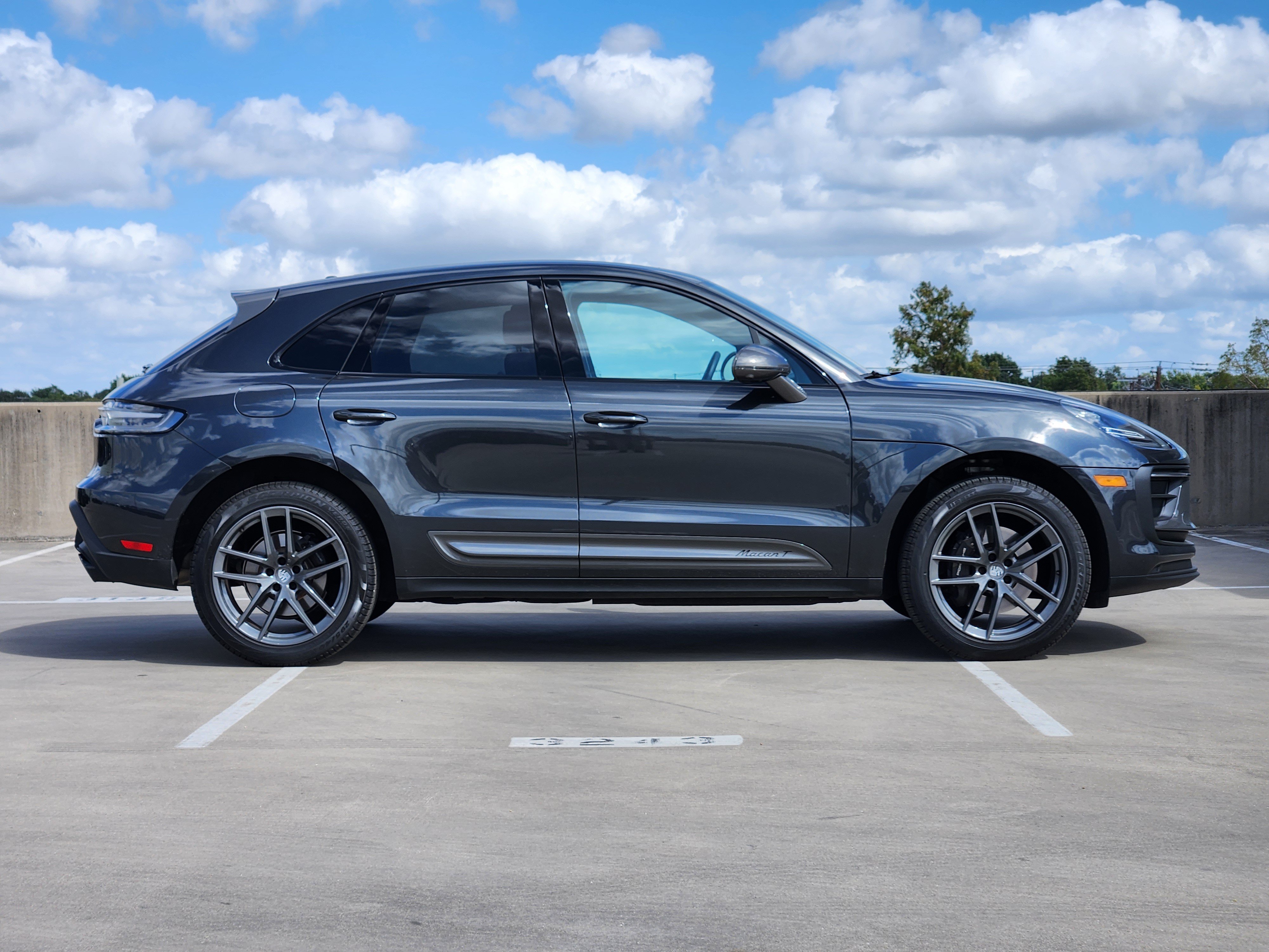 Certified 2026 Porsche Macan Turbo AWD/4WD image 9