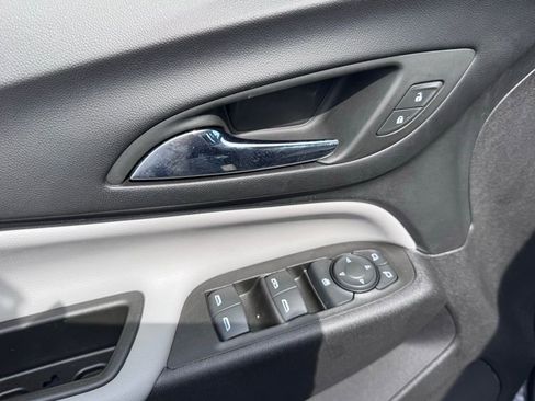 Used 2024 Chevrolet Equinox LS image 22