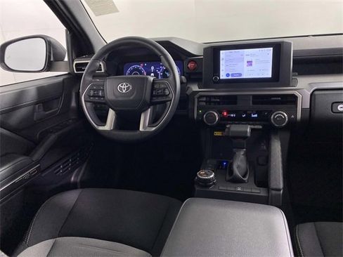 Used 2025 Toyota 4Runner TRD Off-Road image 14