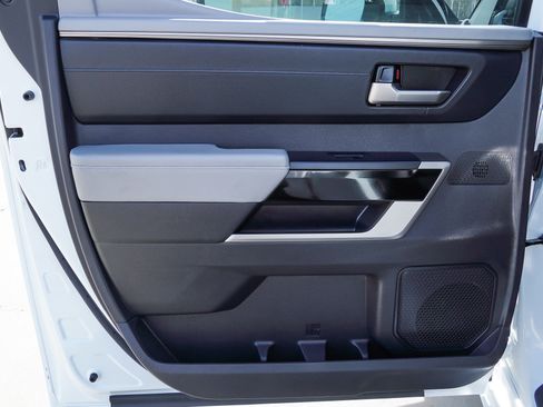 Used 2024 Toyota Tundra Limited image 23