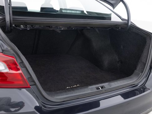 Used 2018 Nissan Altima 2.5 SV image 40