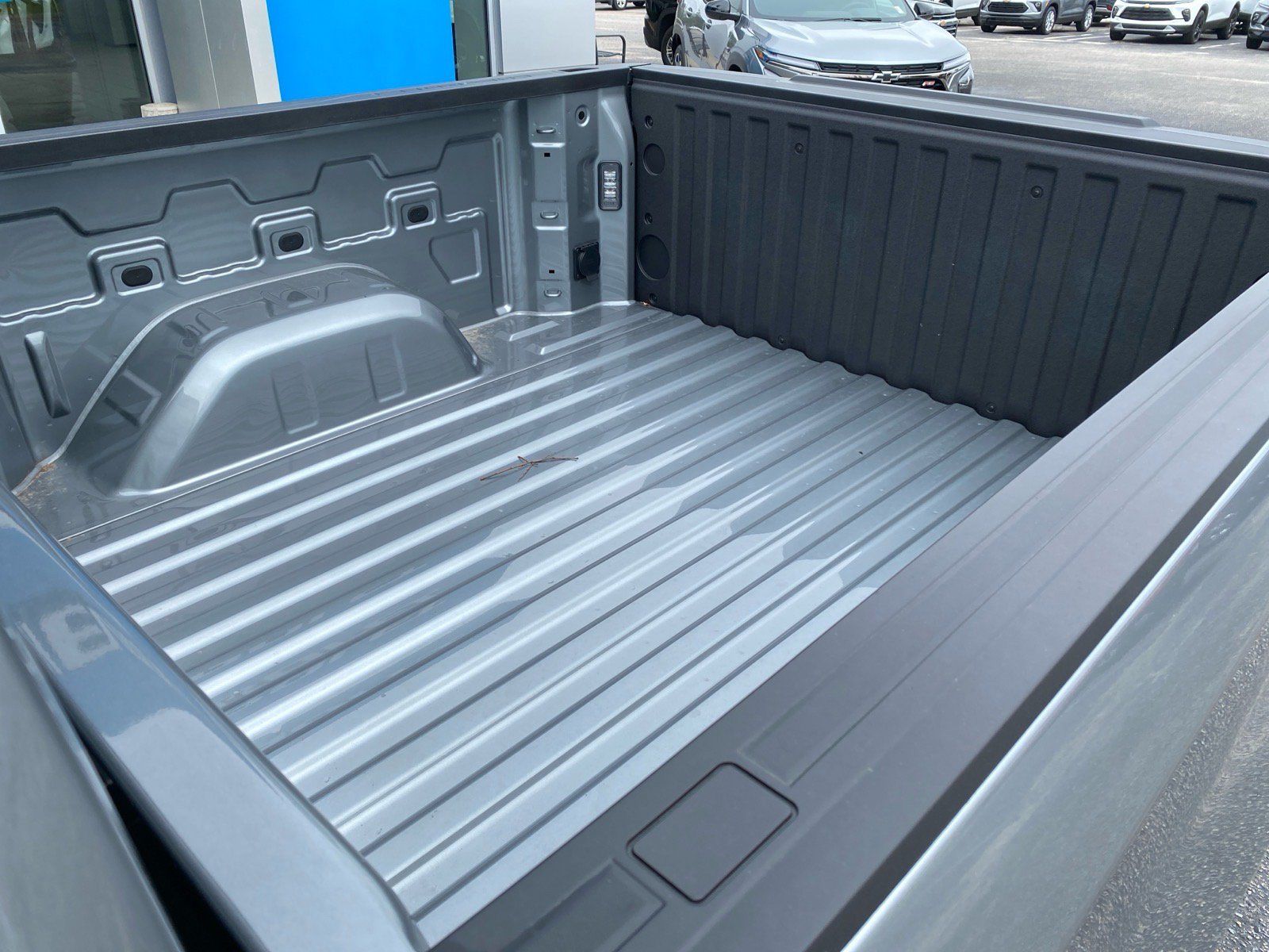 Used 2026 Chevrolet Silverado 1500 Custom w/ Turbomax Blackout Package RWD image 17