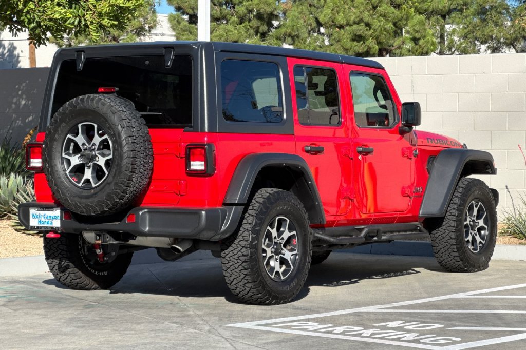 Used 2021 Jeep Wrangler Unlimited Rubicon AWD/4WD image 9