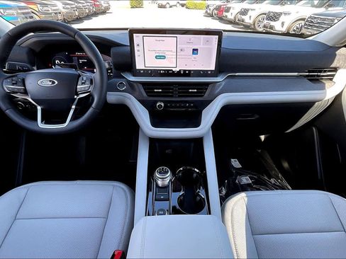 New 2026 Ford Explorer Platinum w/ LUX Leather Package image 5