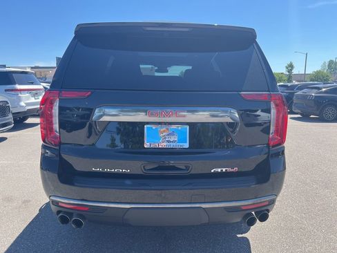 Used 2023 GMC Yukon AT4 AWD/4WD image 7