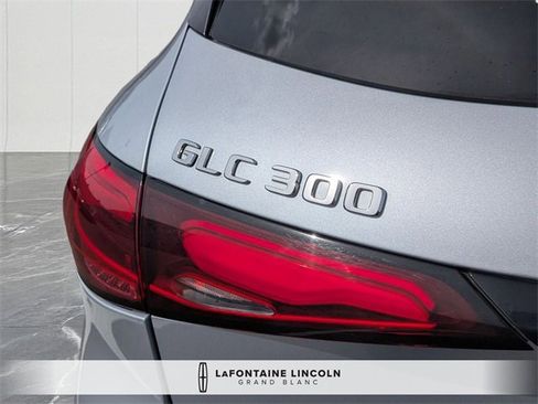 Used 2024 Mercedes-Benz GLC 300 4MATIC image 10