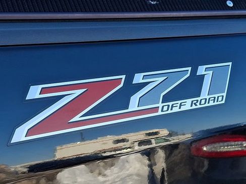 Used 2015 Chevrolet Colorado Z71 image 31