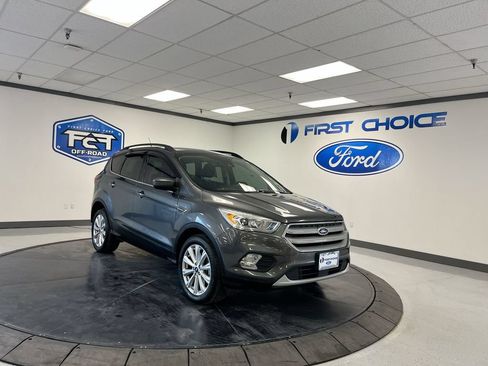 Used 2019 Ford Escape SEL AWD/4WD image 16