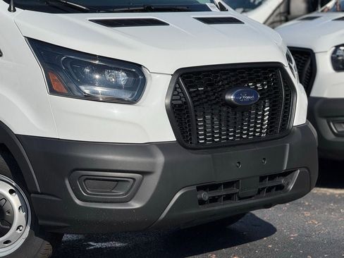 New 2025 Ford Transit 250 148 Medium Roof w/ Load Area Protection Package image 5