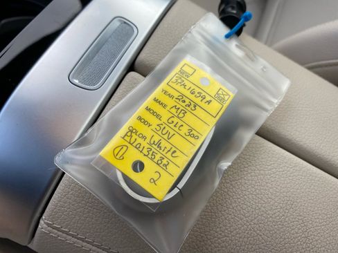 Used 2023 Mercedes-Benz GLC 300 4MATIC image 34