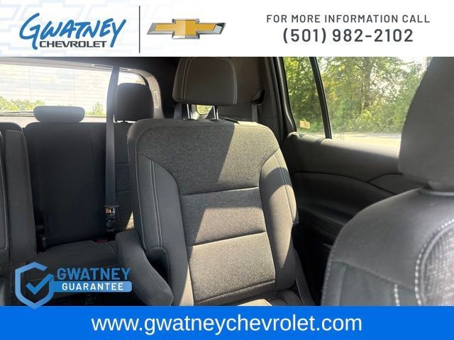 Used 2024 Chevrolet Traverse LT FWD image 21