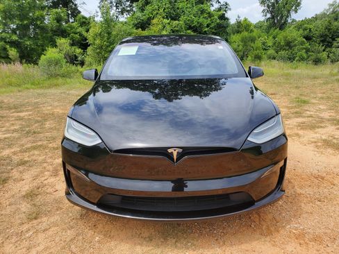 Used 2022 Tesla Model X Plaid AWD/4WD image 16