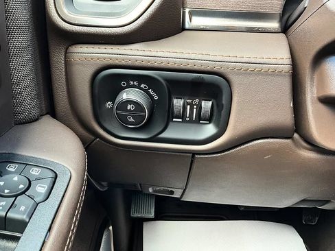 New 2026 RAM 2500 Limited AWD/4WD image 18