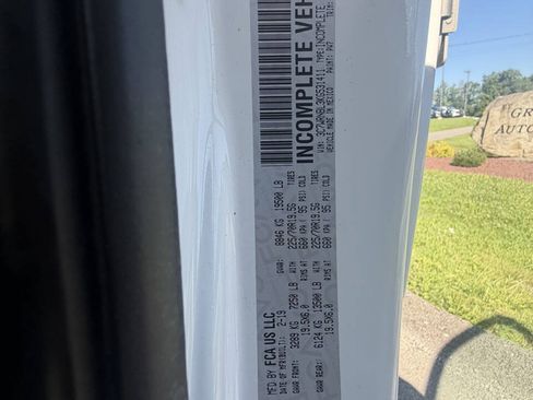 Used 2019 RAM 5500 Tradesman AWD/4WD image 33