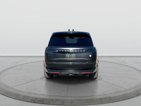 Used 2024 Land Rover Range Rover SV AWD/4WD image 7