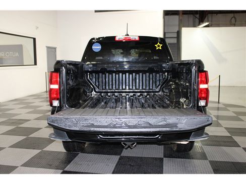 Used 2023 Chevrolet Colorado W/T image 18