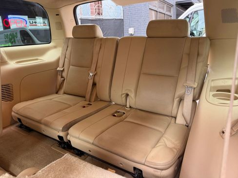 Used 2008 Cadillac Escalade AWD image 14