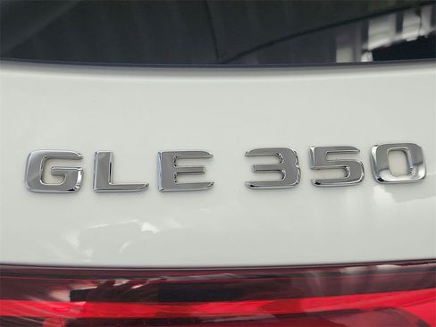 Used 2023 Mercedes-Benz GLE 350 4MATIC w/ AMG Line Exterior image 34