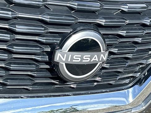 Certified 2023 Nissan Rogue SV w/ SV Premium B Package FWD image 11