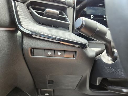 Used 2025 Nissan Kicks SR w/ SR Premium Package AWD/4WD image 23