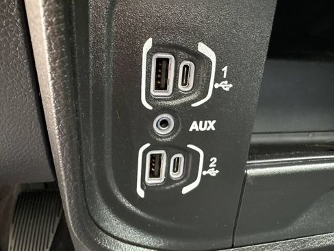 Used 2025 RAM 2500 Tradesman AWD/4WD image 26