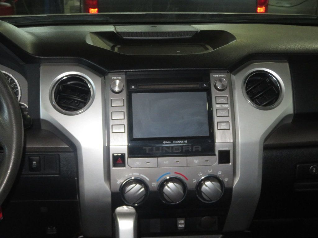 Used 2014 Toyota Tundra SR5 w/ SR5 Upgrade Package RWD image 39
