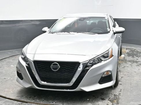 Used 2021 Nissan Altima 2.5 S image 2