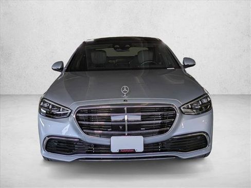Used 2023 Mercedes-Benz S 580 4MATIC Sedan image 2