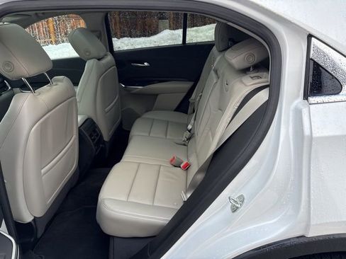 Used 2020 Cadillac XT4 Premium Luxury w/ Driver Awareness Package image 10