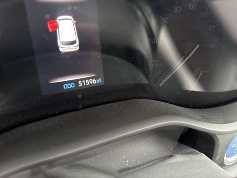 Used 2024 Toyota Sienna XLE image 5