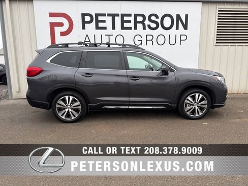 Used 2022 Subaru Ascent Limited w/ Technology Package image 2