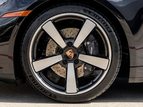 Certified 2026 Porsche 911 Carrera RWD image 17