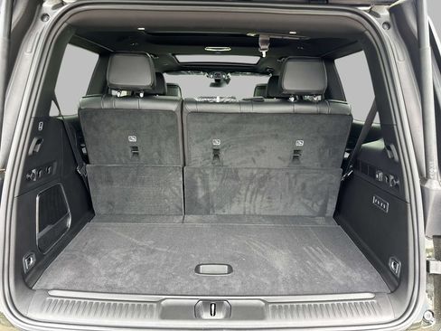 New 2026 Jeep Grand Wagoneer Limited AWD/4WD image 10