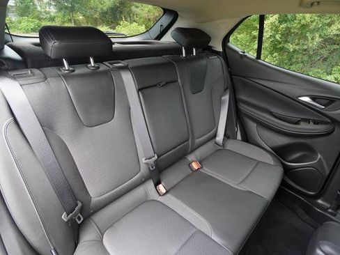 Used 2023 Buick Encore GX Select image 23