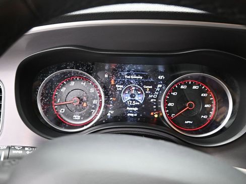 Used 2022 Dodge Charger SXT image 11