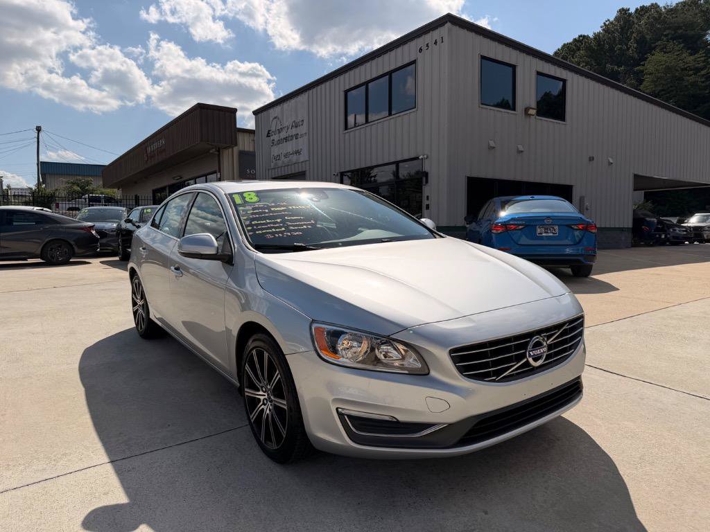 Used 2018 Volvo S60 T5 Inscription FWD image 1