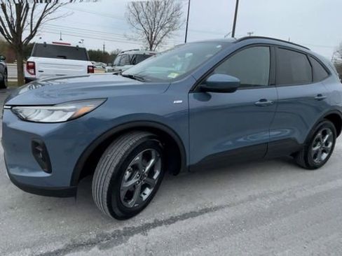 Used 2025 Ford Escape ST-Line Select image 6